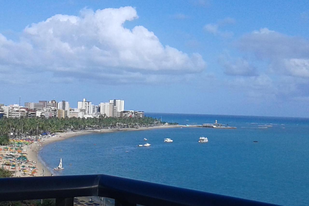 Na Beira Mar De Pajucara- Edif Neo- Apartamento Quarto E Sala- Tem Varanda - Vista Lateral Do Mar- Rua Julio Plech Filho 60 Esquina Com Avenida Doutor Antonio Gouveia - Consumo Eletrico E Pago No Ckeck-Out 1Kwh E 1,35 Reias Maceió Zewnętrze zdjęcie